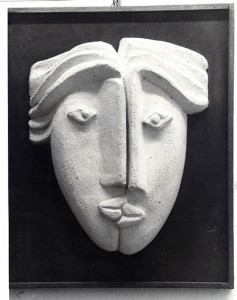 Masque (terre sur bois) , 25x18, 1983 